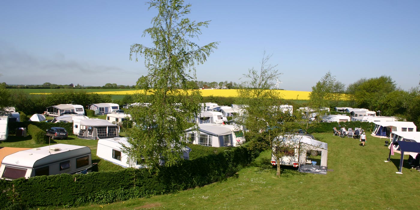 Campingvognen på Sandersvig Camping og Tropeland