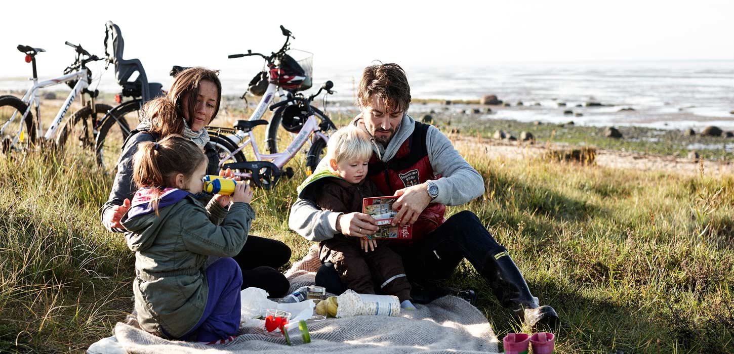 Familie i klitterne ved Vadehavet