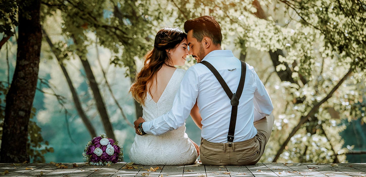 Bryllupsfoto på idyllisk hotspot