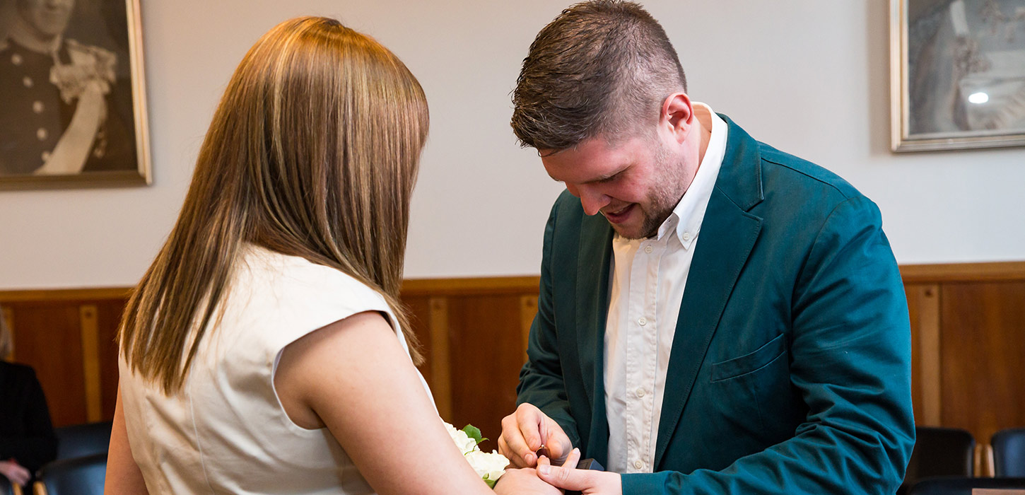 Vielser i Gråsten finder sted i den tidligere byrådssal