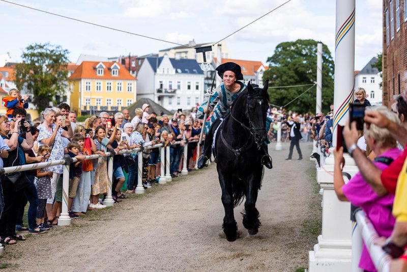 Tilting Sønderborg Slot in Sønderjylland 