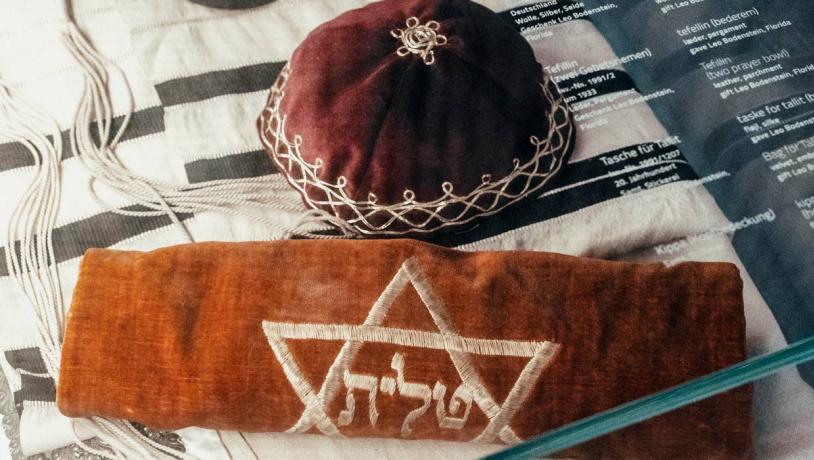 Hat fra en udstilling på det Jødsike Museum