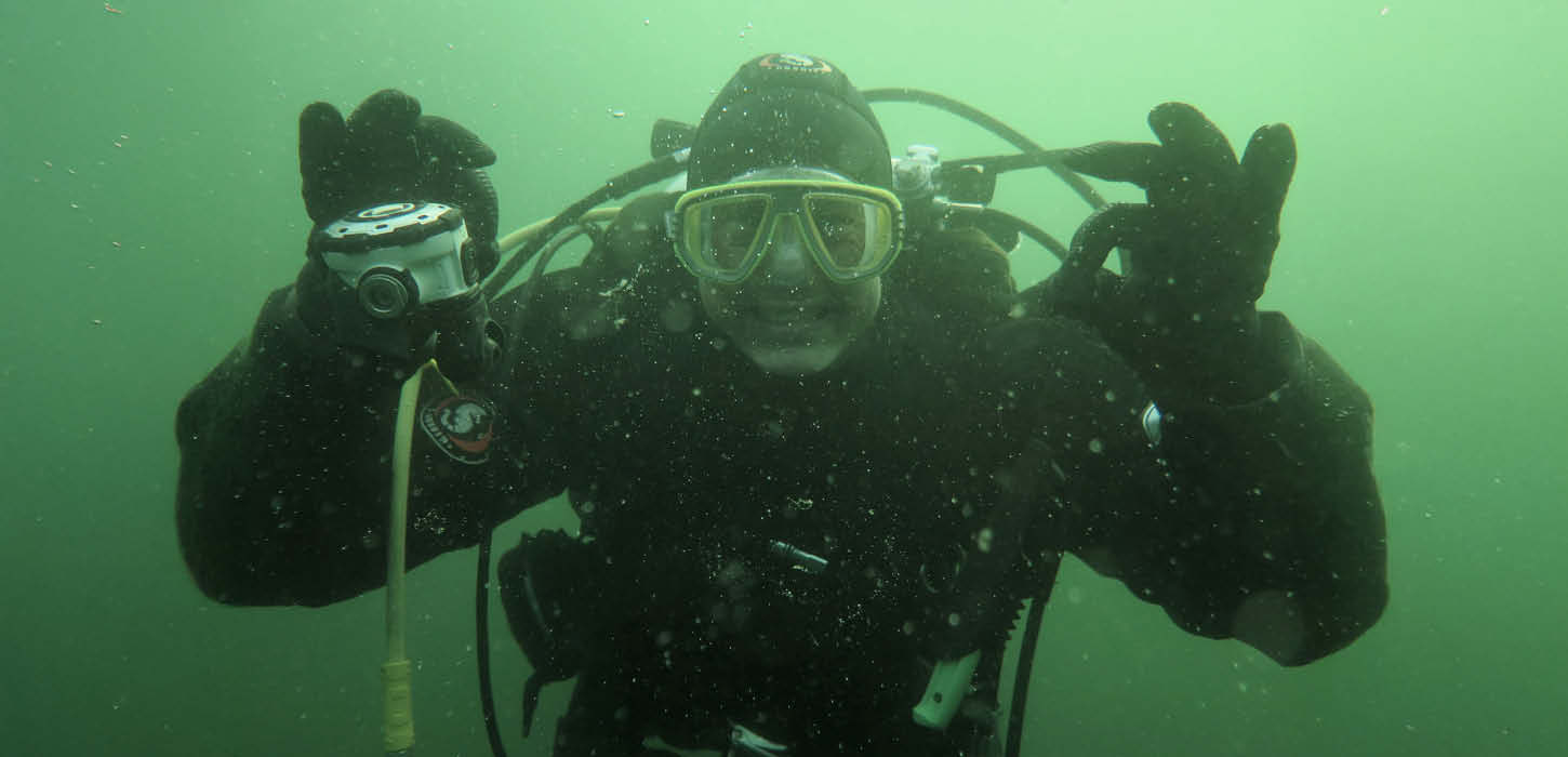 Dykker ved Sønderborg og øen Als