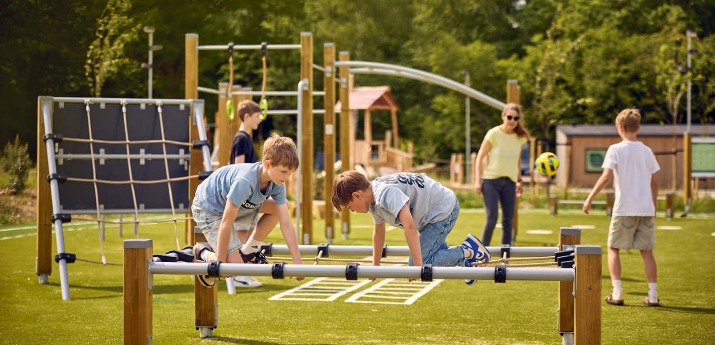Legende børn ved fitnessbanen - Center Parcs Nordborg Resort
