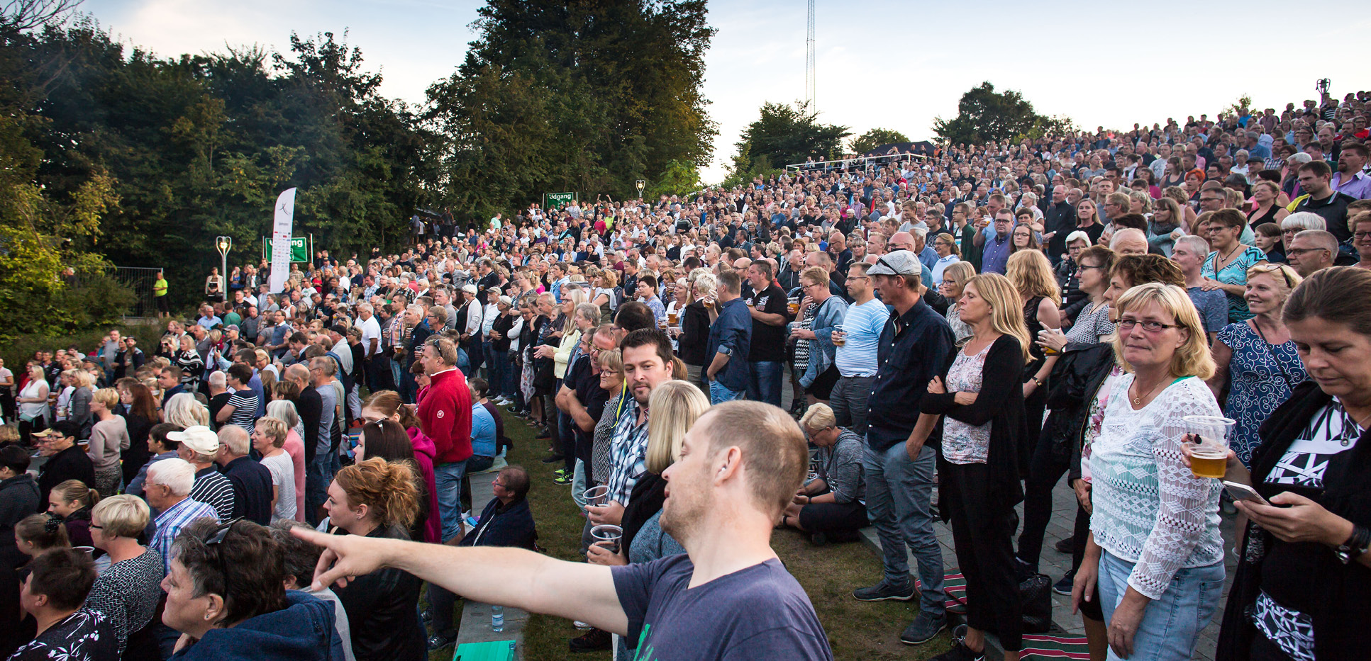 Publikum til Gnagskoncert i Mølleparken i Sønderborg