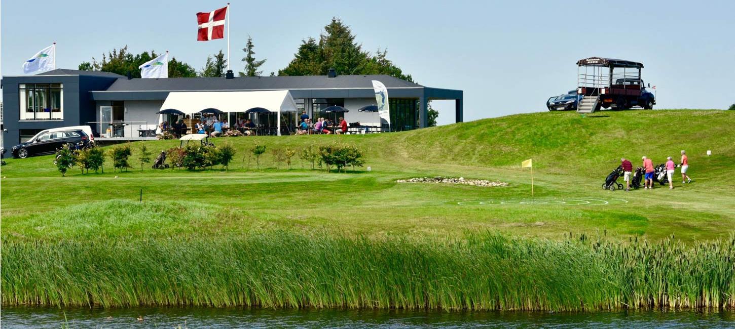 Green og klubhus i Aabenraa Golfklub