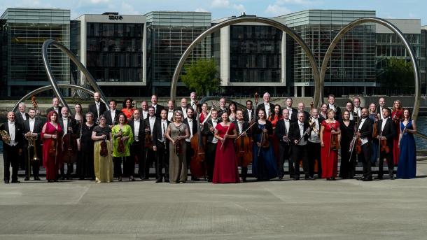 Sønderjyllands Symfoniorkester foran Tidscirkler og Alsion