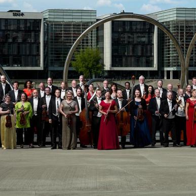 Sønderjyllands Symfoniorkester foran Tidscirkler og Alsion