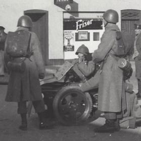 Stock photo of soldiers and children at Hertug Hans Church in Haderslev, 9 April 1940